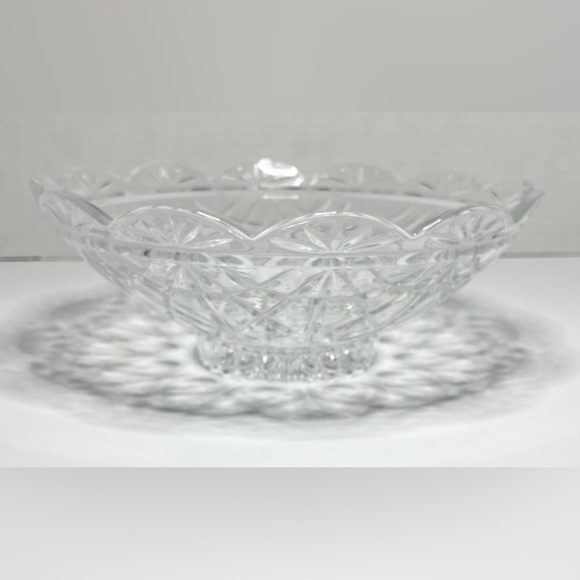 Cristal D Arques Durand Joanna Pattern Cut Crystal Shallow Round Serving Bowl - Picture 3 of 5